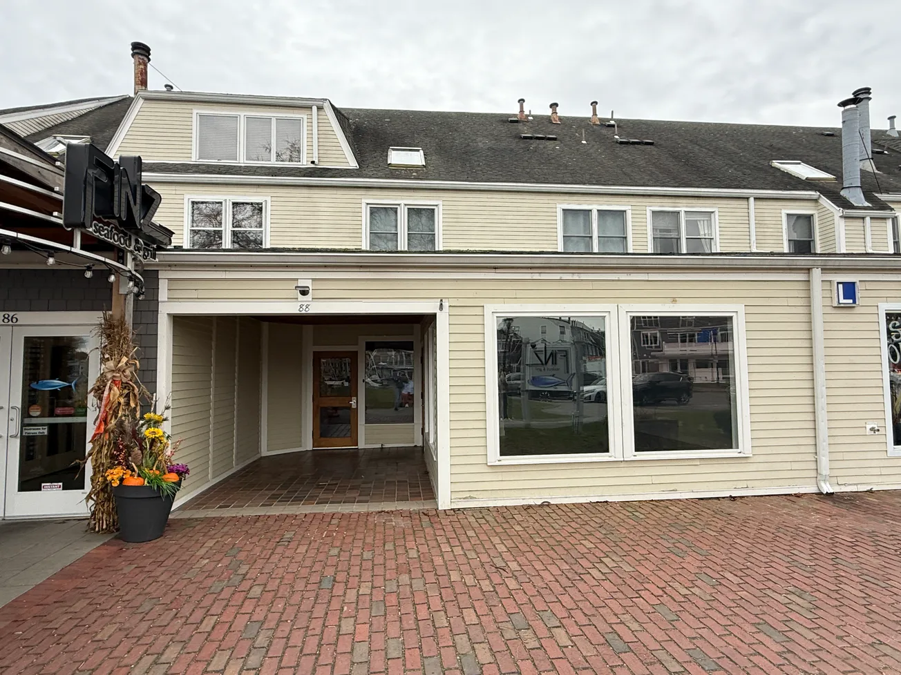 Salem Arts Association to open new gallery on Pickering Wharf