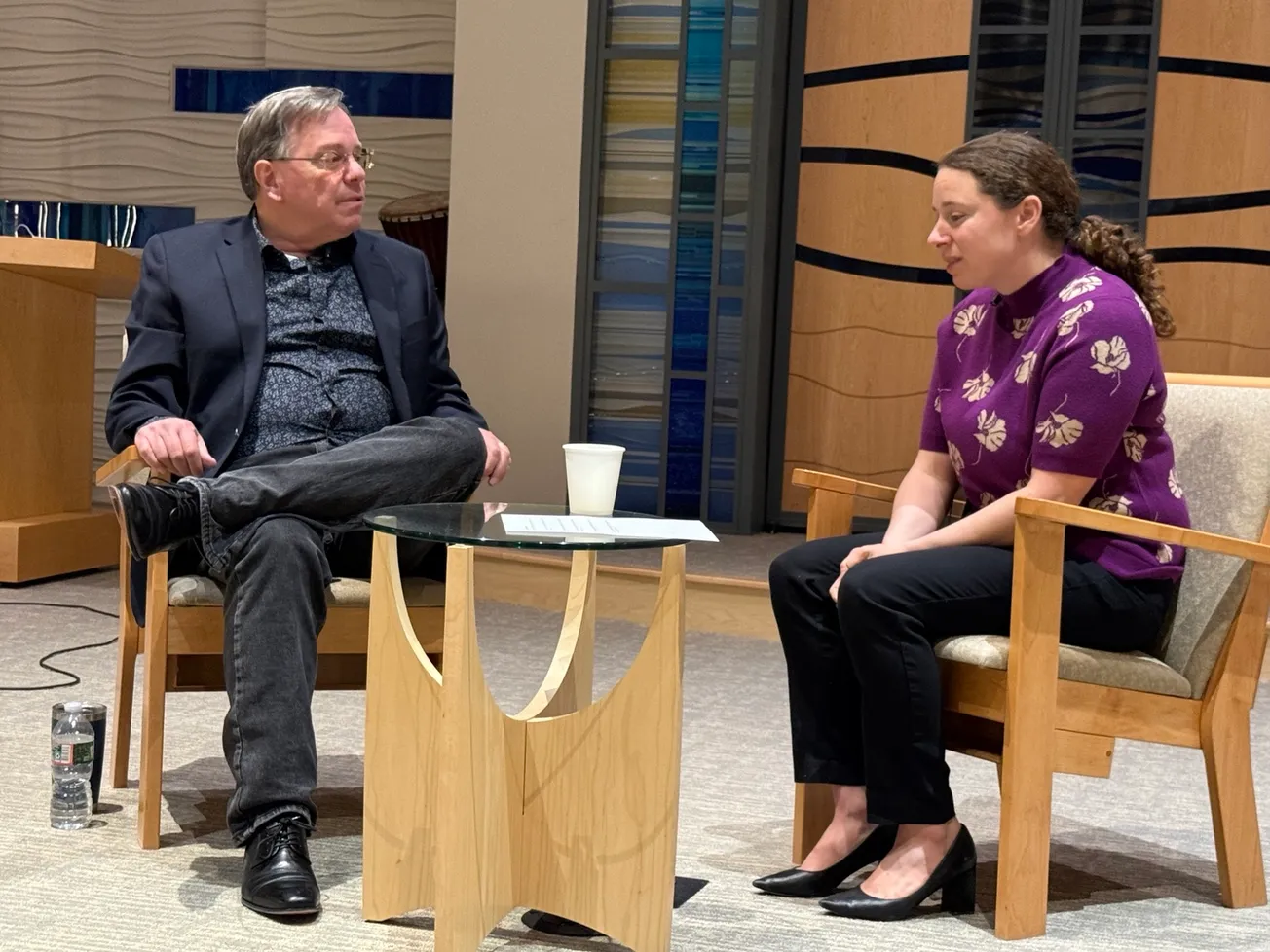 Journalist shares hostage survivors’ stories at Temple Emanu-El